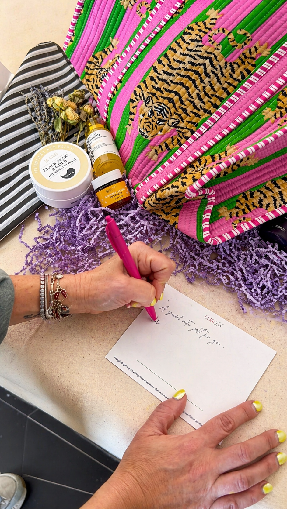 Customize your Curío (in 3 minutes)